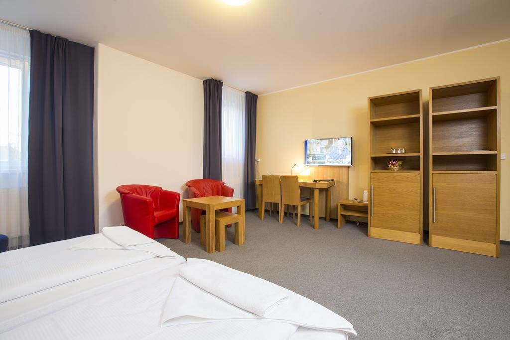 פלזן Hotel Trend מראה חיצוני תמונה