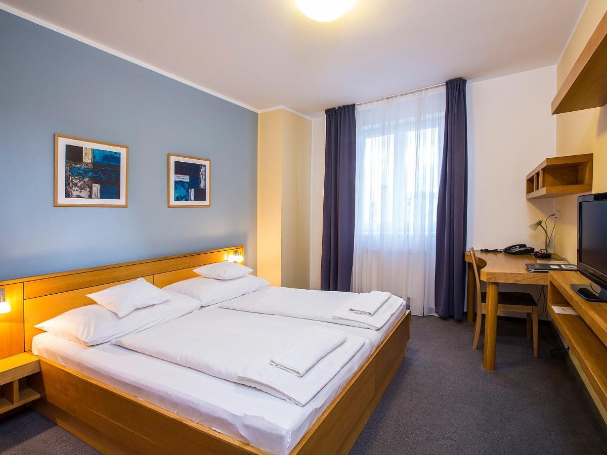 פלזן Hotel Trend חדר תמונה